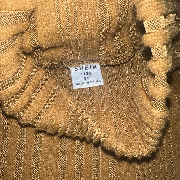 Turtleneck Sweater Set - White, Cream, Brown - Picture 5 of 10